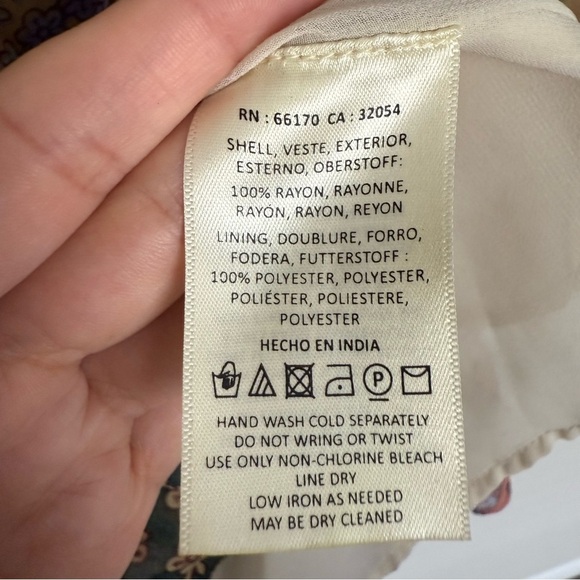 Anthropologie Floreat Patchwork Peasant Top Size Small Floral Beaded Hem Boho - Picture 9 of 9